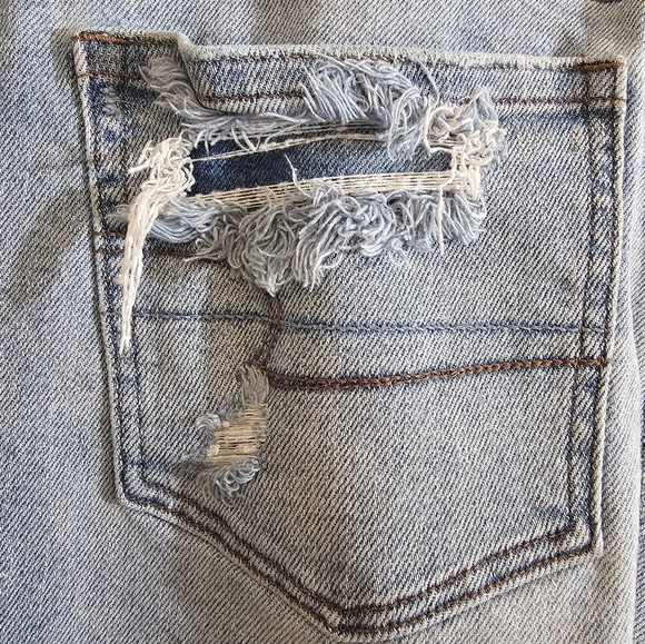 American Eagle Distressed Mom Jean Light Blue Women's Jeans - Picture 10 of 14